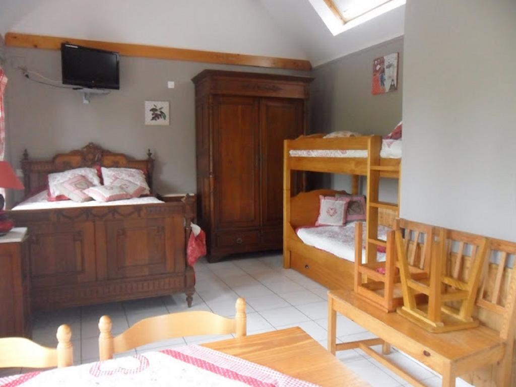 Gite et chambre d' hôtes et roulottes et du Ternois Saint-Pol-sur-Ternoise Chambre photo
